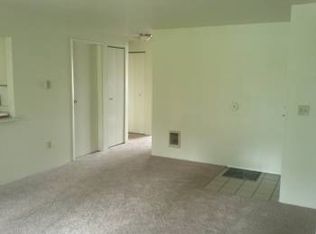 10612 16th Avenue Ct S APT 6, Tacoma, WA 98444