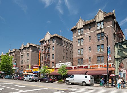 2nd image of 1 Post Ave APT 053