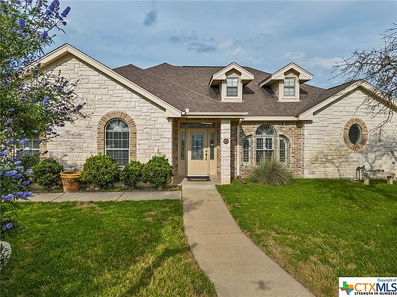 3rd image of 314 Skyline Dr