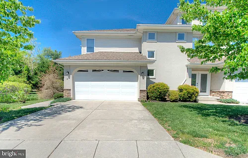 4 Regency Ct Photo 1