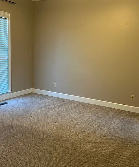 2607 Foxmore Cir — Photo 13