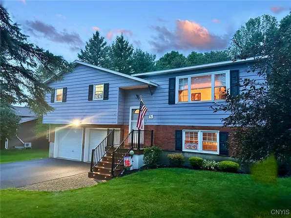 4 Lindale Ave, New Hartford, NY 13413