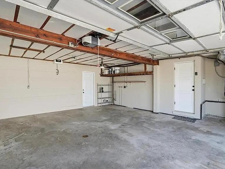 510 115th Ave — Photo 18