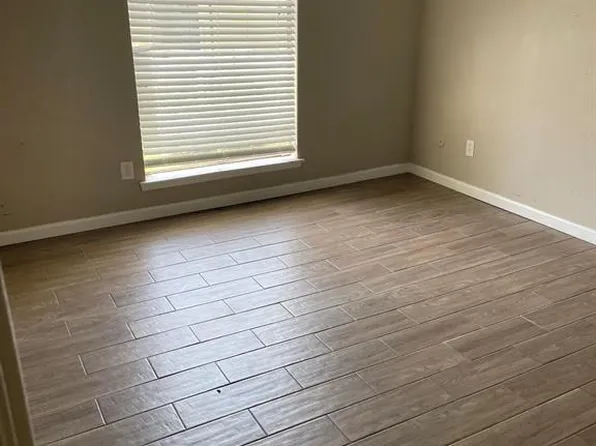 5625 Antoine Dr APT 1406, Houston, TX 77091