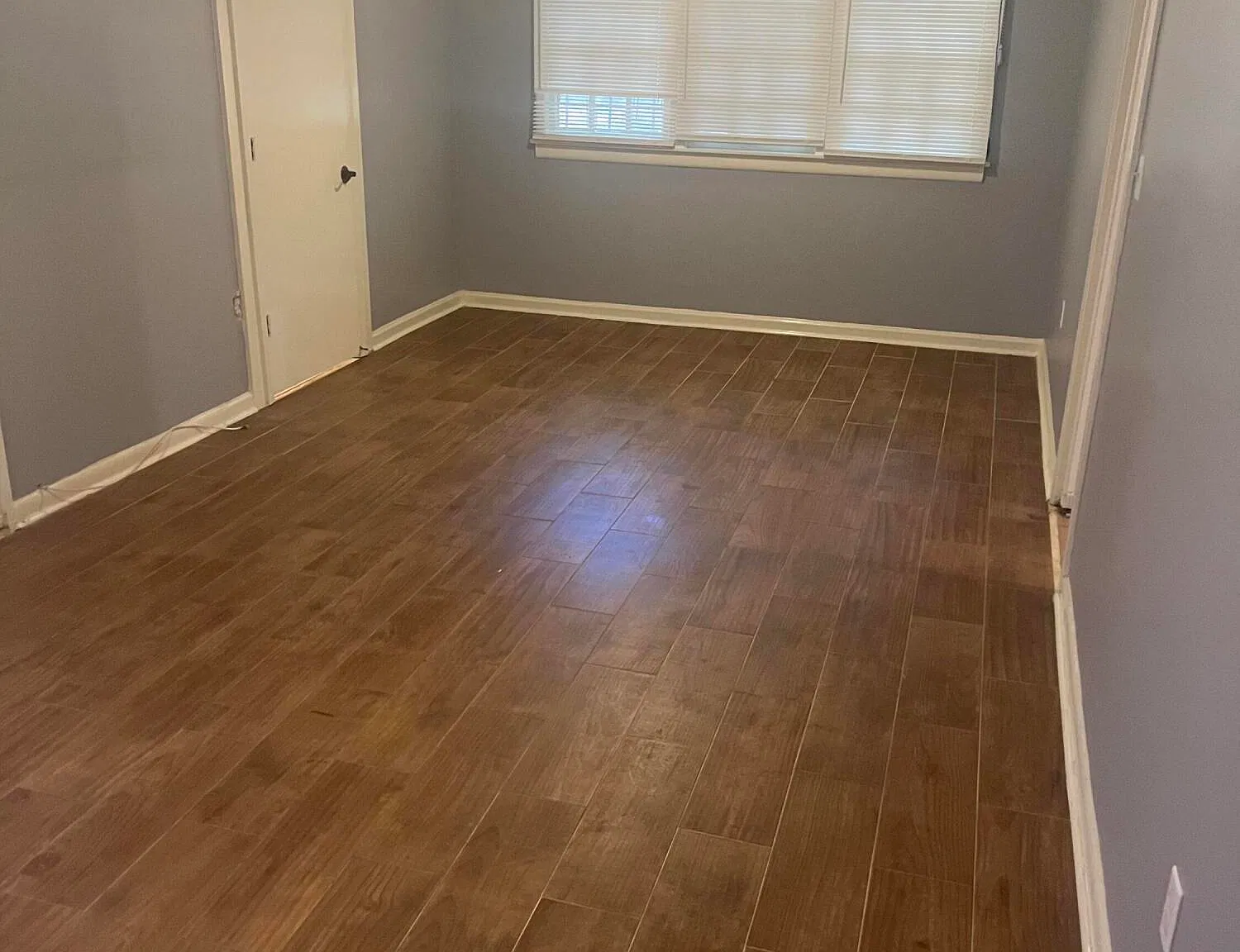3 bed, 1.0 bath, 1246 sqft, $1,000 — Photo 2