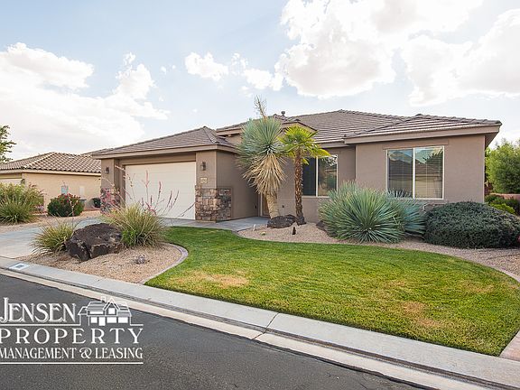 3rd image of 1011 N Sundown Dr