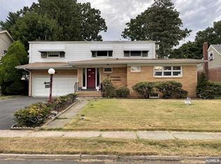 4-25 Hartley Pl, Fair Lawn, NJ 07410