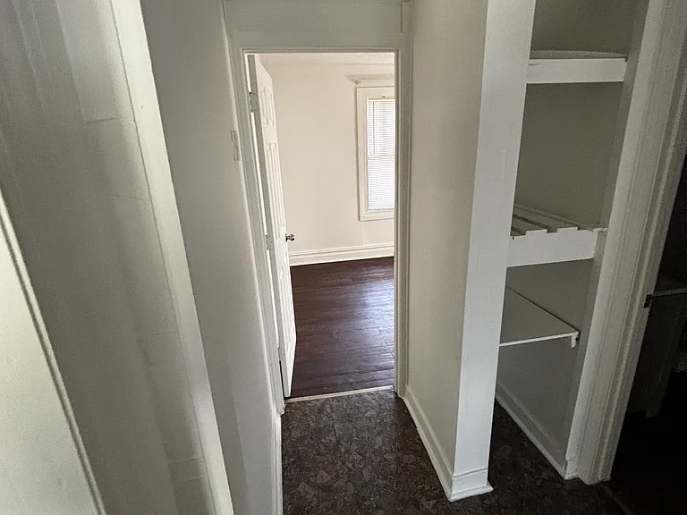 Poplar St — Photo 8