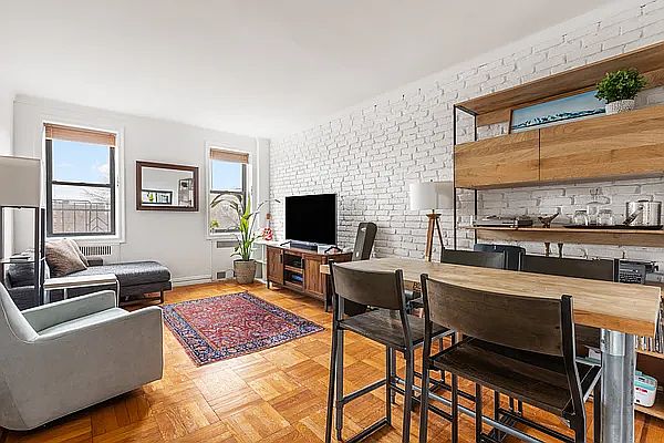1st image of 192 E 8th St APT 5E