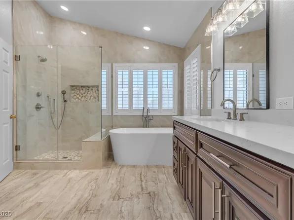 8437 Apple Hill Ct, Las Vegas, NV 89128