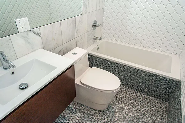 Rented by Nooklyn NYC LLC | media 95