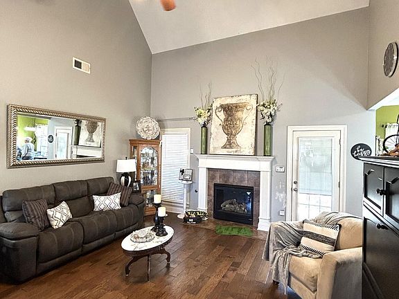 4th image of 3570 Enclave Dr E