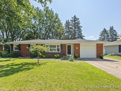 79 Lynden Rd, Holland, MI, 49423