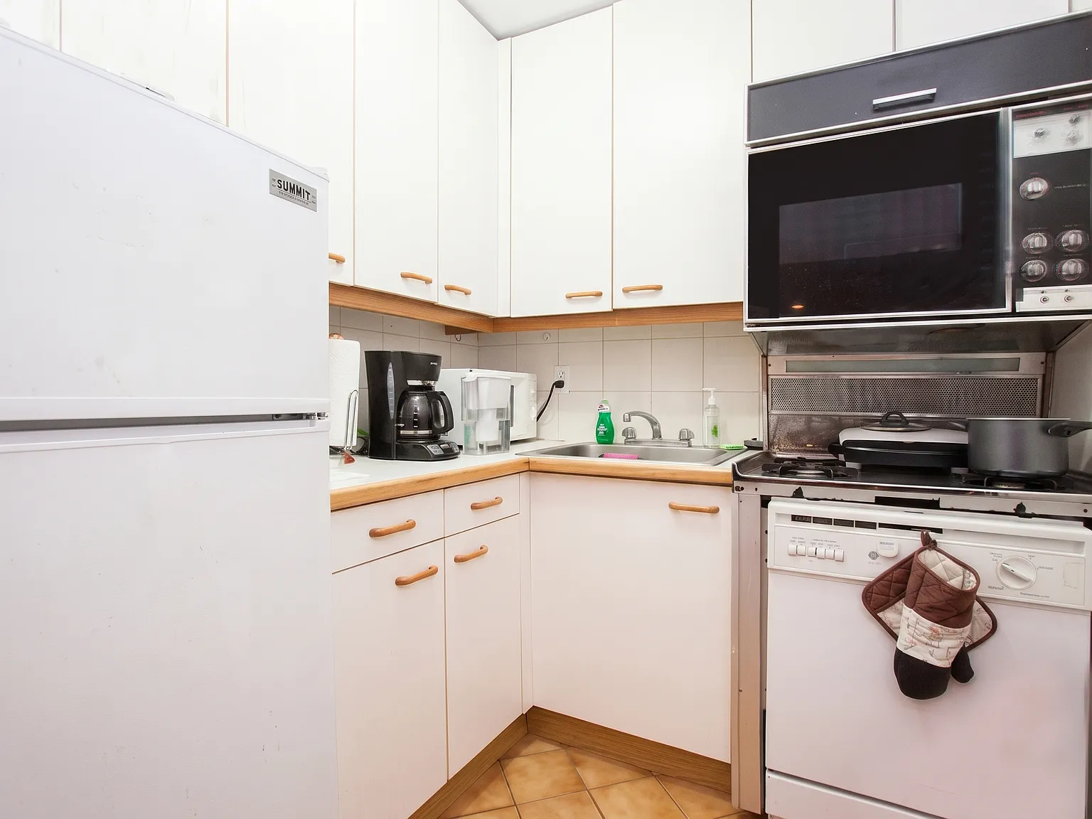 244 West 102nd Street — Photo 4