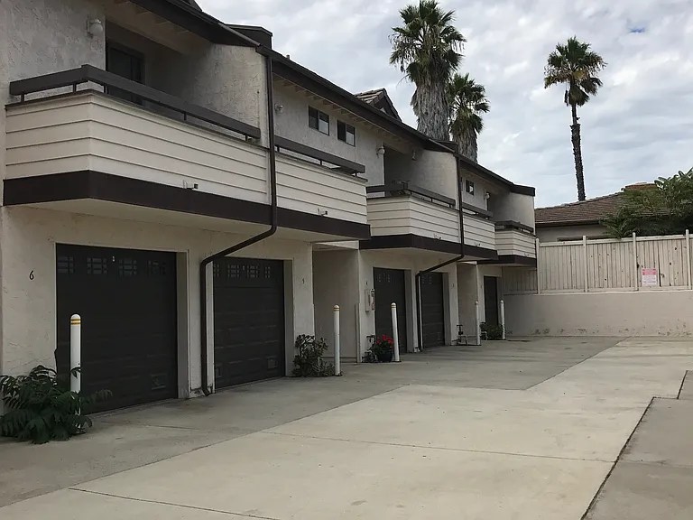 360 S Hickory St S #12 — Photo 5