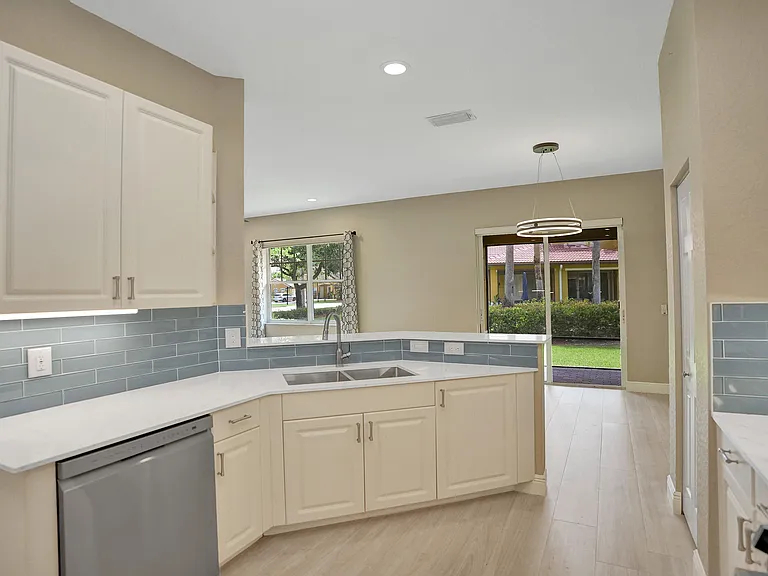 5779 NW 120th Ave — Photo 14