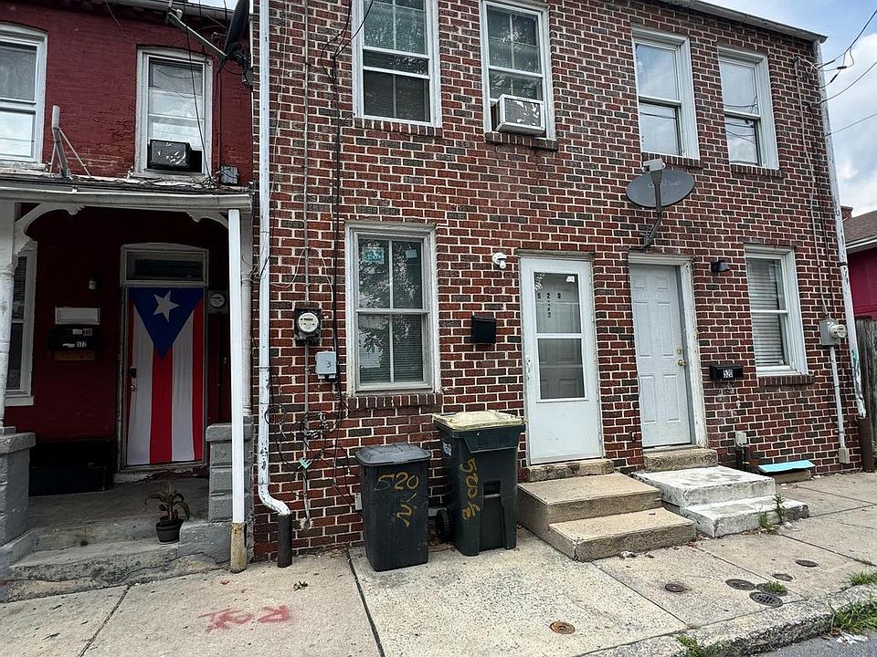 2nd image of 520 1/2 E Green St