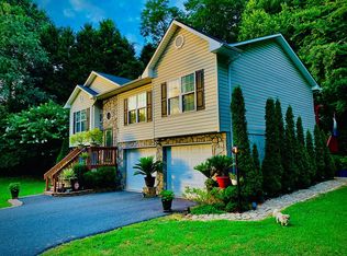827 Southwest Blvd, Newton, NC 28658