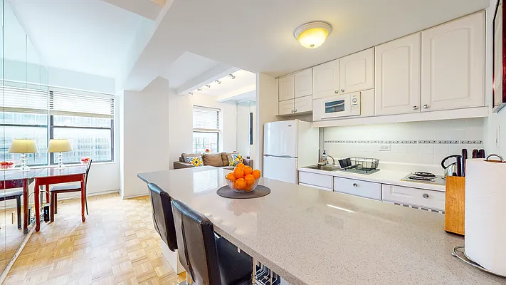 Rented by Bond New York | media 16