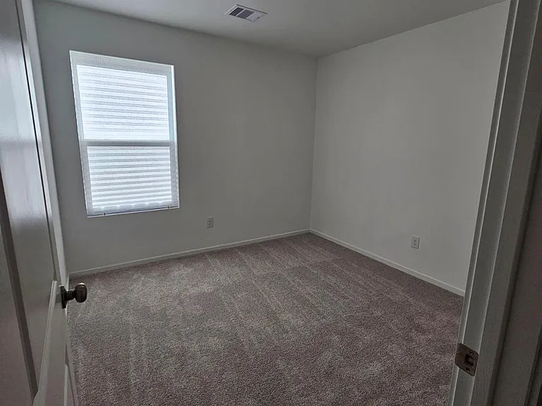 405 Road 590106 — Photo 12