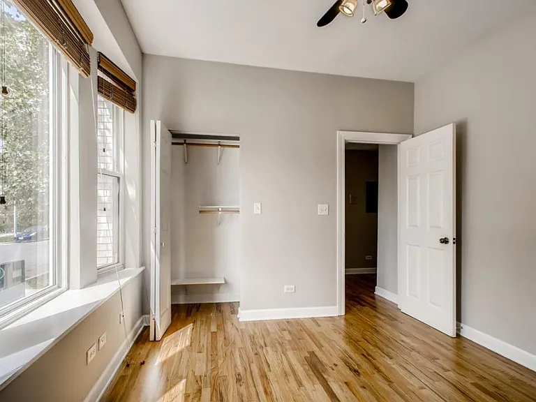 2403 N Hamlin Ave #1S — Photo 21