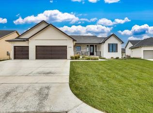 3132 N Pine Grove Cir, Wichita, KS 67205