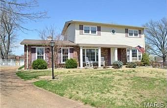 2nd image of 415 Crestbury Dr