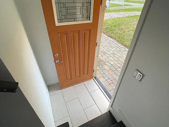 3rd image of 1464 Belmonte Ave #3