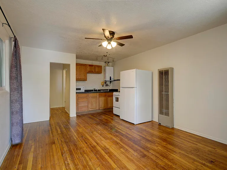 306 Stanford Dr SE #A — Photo 9