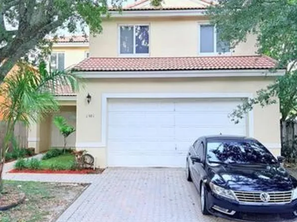 1581 SW 106th Ave, Hollywood, FL 33025