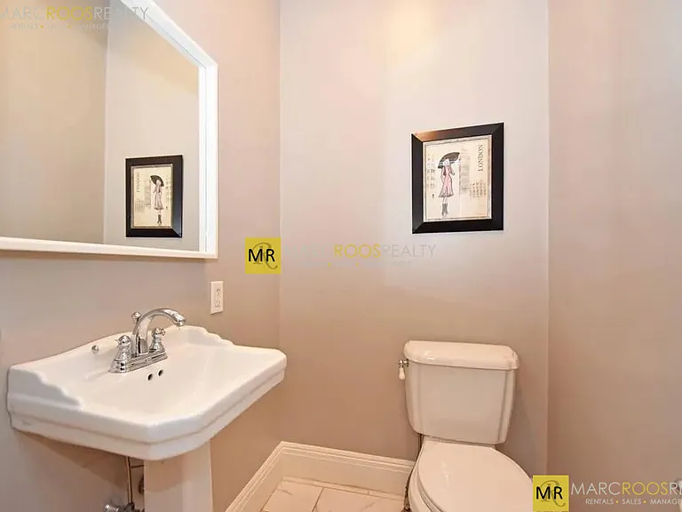 759 E 7th St #1 — Photo 2