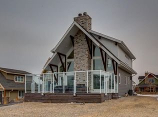 406 Cottageclub Cv, Rocky View County, AB T0L1N0