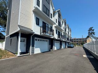 239 Henry St #5, Stamford, CT 06902