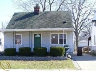 34049 Stellwagen St, Wayne, MI 48184