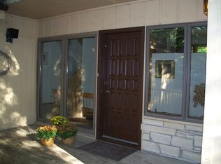 11658 Irish Ridge Rd, Burlington, IA 52601