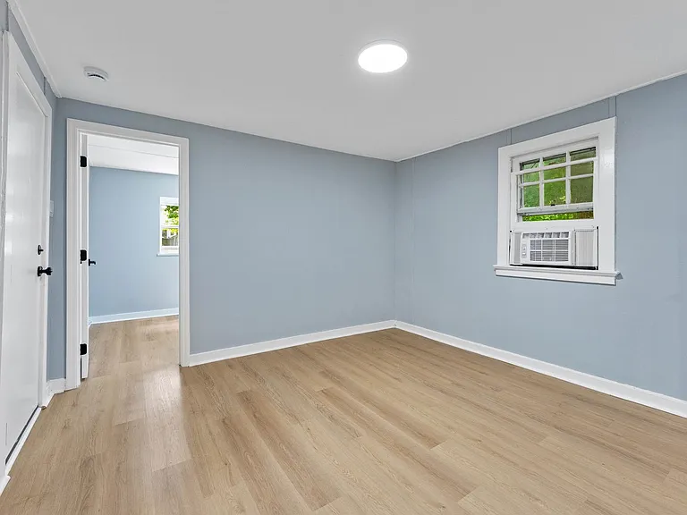 24 Begonia St — Photo 14