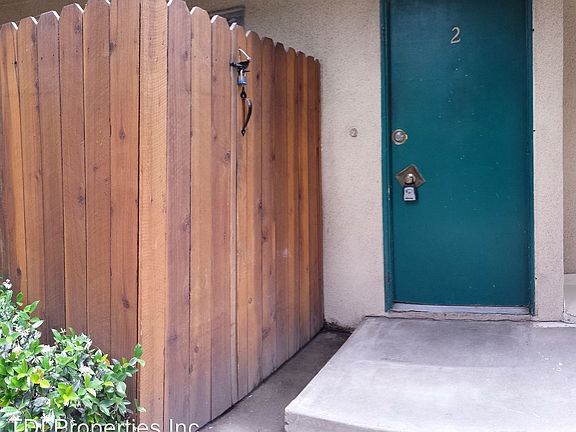 4th image of 11746 Goshen Ave APT 02