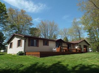 5266 W Silver Lake Rd, Laona, WI 54541