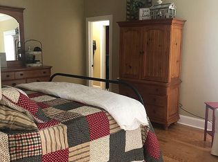 215 Hunters Chase Dr, Nahunta, GA 31553