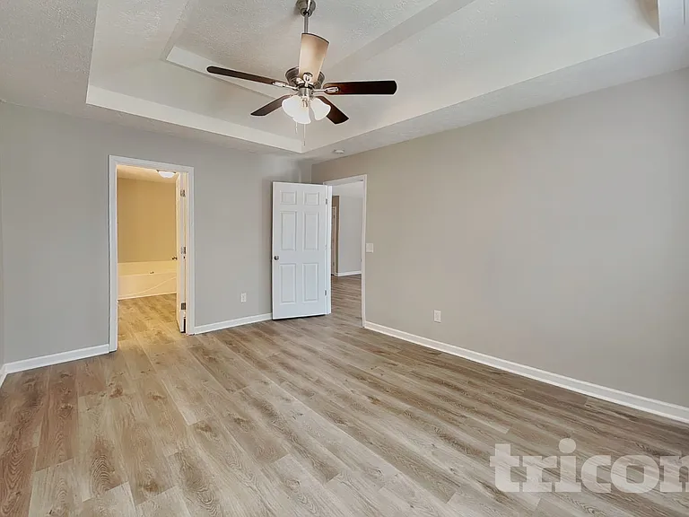 212 Dorchester Dr — Photo 7