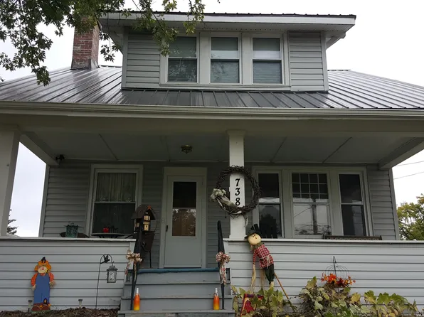 738 Bond Ave, Barnesville, OH 43713