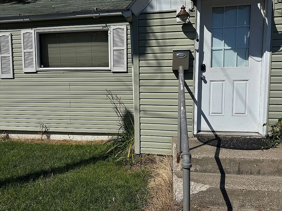 1st image of 125 W Logan St
