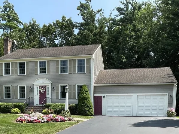 4 Fox Way, Whitman, MA 02382