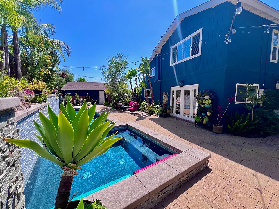 753 Val Sereno Dr