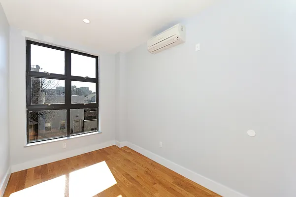 Rented by HCO NY | media 16