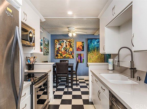 2nd image of 1803 Ocean Blvd #203