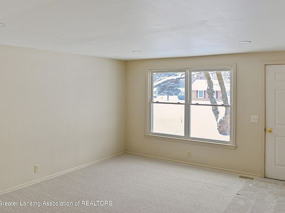 2nd image of 1015 Westfield Rd