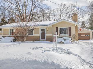 2462 Valleyview St SW, Wyoming, MI 49519