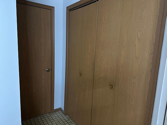 2nd image of 2027 Porte De Leau Ct #104