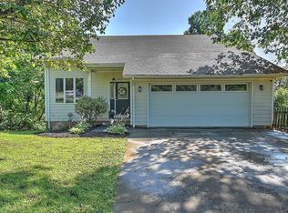 2812 Big Ridge Rd, Johnson City, TN 37601